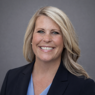 Amanda Heberg's headshot